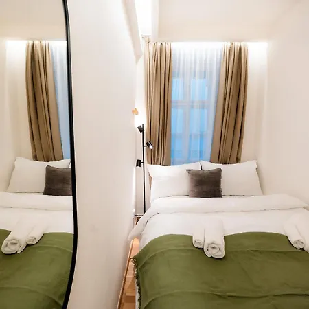 4br+2bath Old Town Family Oasis Luxury Apartmán *