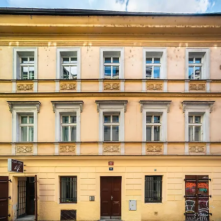 Apartment 4br+2bath Old Town Family Oasis Luxury