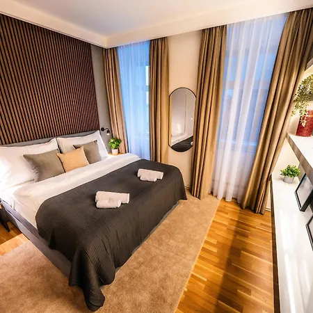 4br+2bath Old Town Family Oasis Luxury * Prag